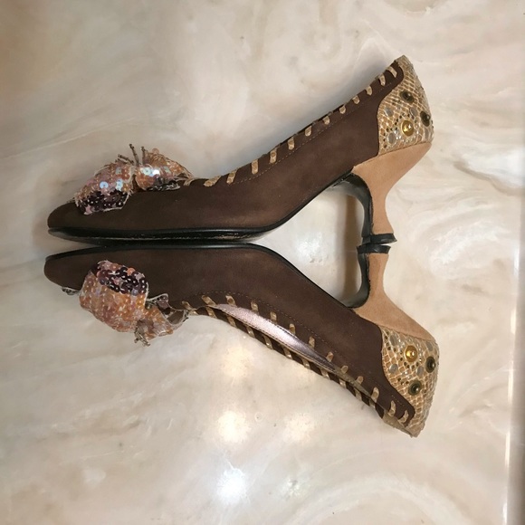 Beverly Feldman Embellished Heels size 5 1/2 - Picture 5 of 8